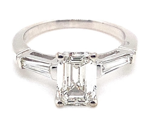 Complete Engagement Rings - H - VVS2
