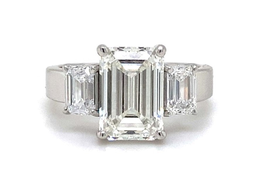 Complete Engagement Rings - D - VVS2 - Fabeau & Co.